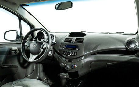 Chevrolet Spark III, 2011 год, 699 700 рублей, 10 фотография