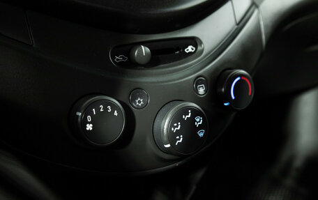Chevrolet Spark III, 2011 год, 699 700 рублей, 16 фотография