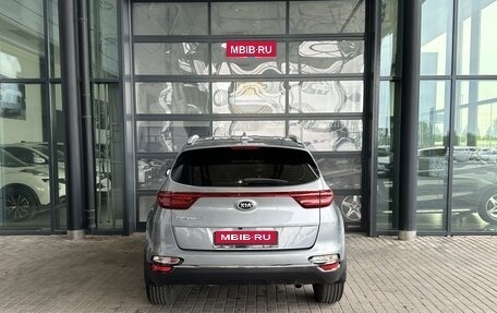 KIA Sportage IV рестайлинг, 2019 год, 2 100 000 рублей, 3 фотография