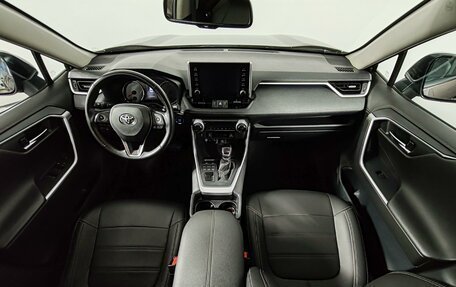 Toyota RAV4, 2020 год, 2 849 000 рублей, 14 фотография