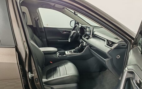 Toyota RAV4, 2020 год, 2 849 000 рублей, 21 фотография