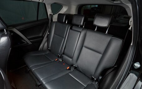 Toyota RAV4, 2015 год, 1 837 000 рублей, 13 фотография