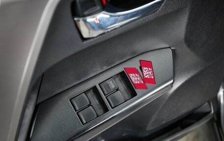 Toyota RAV4, 2015 год, 1 837 000 рублей, 10 фотография