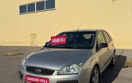 Ford Focus II рестайлинг, 2005 год, 350 000 рублей, 2 фотография