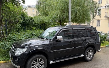 Mitsubishi Pajero IV, 2011 год, 2 250 000 рублей, 2 фотография