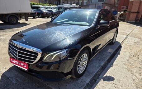Mercedes-Benz E-Класс, 2018 год, 3 500 000 рублей, 2 фотография