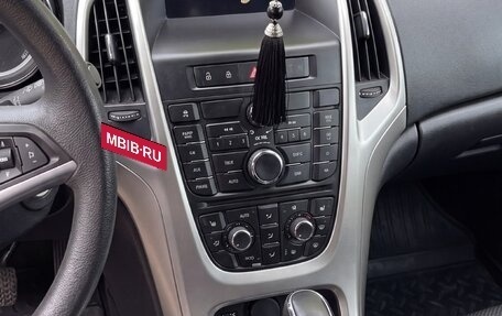 Opel Astra J, 2011 год, 700 000 рублей, 5 фотография