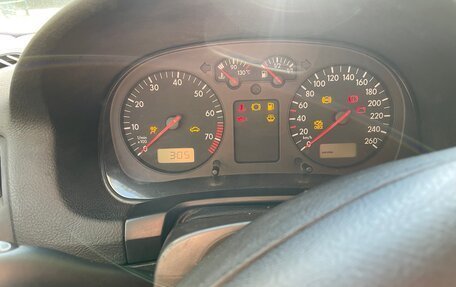 Volkswagen Golf IV, 2000 год, 500 000 рублей, 3 фотография