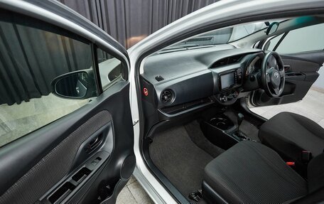 Toyota Vitz, 2018 год, 877 000 рублей, 9 фотография