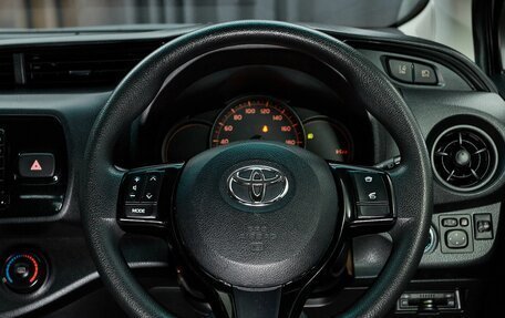 Toyota Vitz, 2018 год, 877 000 рублей, 15 фотография