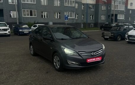 Hyundai Solaris II рестайлинг, 2015 год, 770 000 рублей, 1 фотография