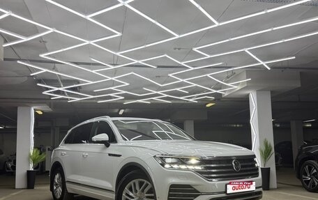 Volkswagen Touareg III, 2019 год, 3 900 000 рублей, 1 фотография