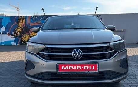 Volkswagen Polo VI (EU Market), 2020 год, 1 350 000 рублей, 1 фотография