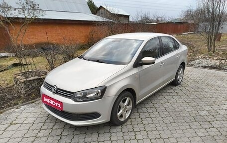 Volkswagen Polo VI (EU Market), 2011 год, 850 000 рублей, 1 фотография