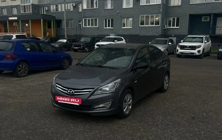 Hyundai Solaris II рестайлинг, 2015 год, 770 000 рублей, 4 фотография