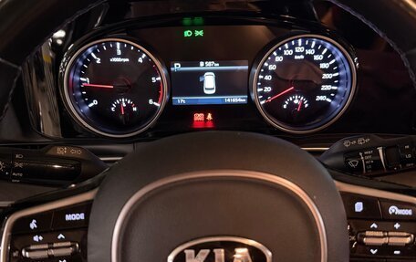 KIA Carnival, 2020 год, 3 500 000 рублей, 13 фотография