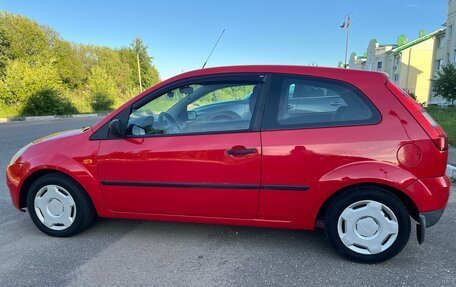 Ford Fiesta, 2005 год, 425 000 рублей, 3 фотография