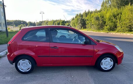 Ford Fiesta, 2005 год, 425 000 рублей, 2 фотография