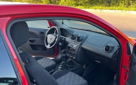 Ford Fiesta, 2005 год, 425 000 рублей, 10 фотография