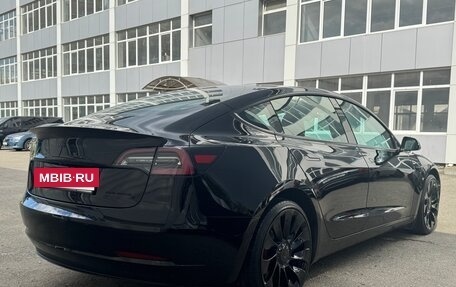 Tesla Model 3 I, 2021 год, 4 050 000 рублей, 3 фотография