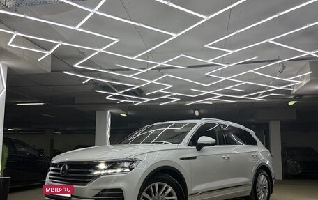 Volkswagen Touareg III, 2019 год, 3 900 000 рублей, 3 фотография