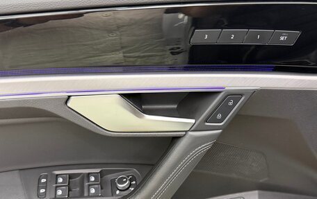 Volkswagen Touareg III, 2019 год, 3 900 000 рублей, 18 фотография