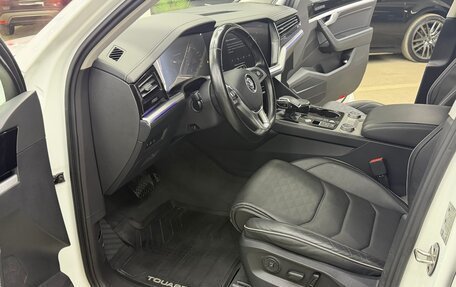 Volkswagen Touareg III, 2019 год, 3 900 000 рублей, 16 фотография
