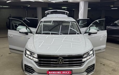 Volkswagen Touareg III, 2019 год, 3 900 000 рублей, 14 фотография