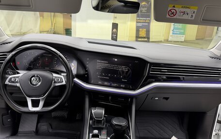 Volkswagen Touareg III, 2019 год, 3 900 000 рублей, 28 фотография