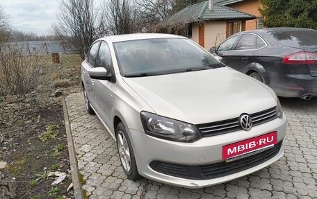 Volkswagen Polo VI (EU Market), 2011 год, 850 000 рублей, 3 фотография