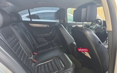 Volkswagen Passat B7, 2011 год, 950 000 рублей, 12 фотография