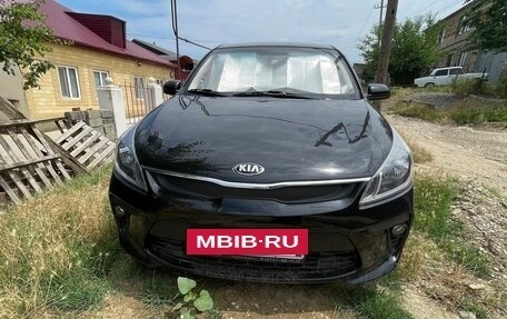 KIA Rio IV, 2018 год, 1 200 000 рублей, 2 фотография