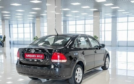 Volkswagen Polo VI (EU Market), 2013 год, 717 000 рублей, 2 фотография