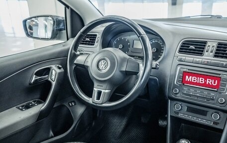 Volkswagen Polo VI (EU Market), 2013 год, 717 000 рублей, 10 фотография