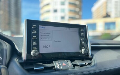 Toyota RAV4, 2021 год, 3 200 000 рублей, 12 фотография