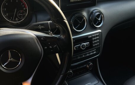 Mercedes-Benz A-Класс, 2015 год, 1 140 000 рублей, 4 фотография