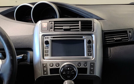 Toyota Verso I, 2012 год, 970 000 рублей, 18 фотография