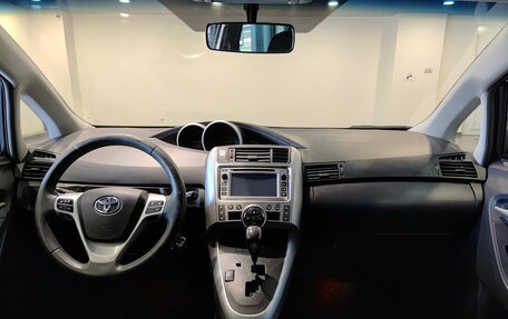 Toyota Verso I, 2012 год, 970 000 рублей, 17 фотография