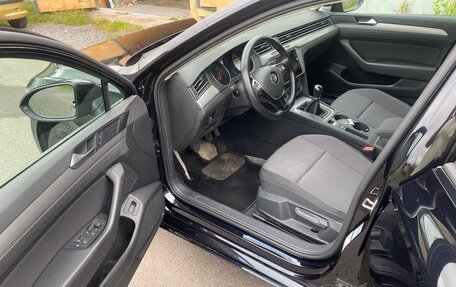 Volkswagen Passat B8 рестайлинг, 2018 год, 2 370 000 рублей, 11 фотография