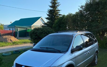 Dodge Caravan IV, 2003 год, 650 000 рублей, 3 фотография