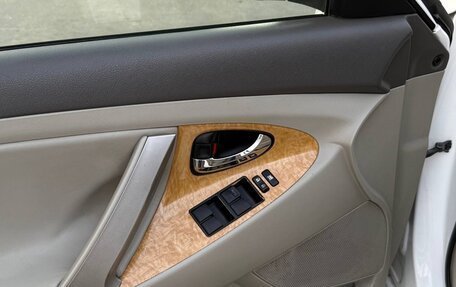 Toyota Camry, 2006 год, 1 049 999 рублей, 13 фотография