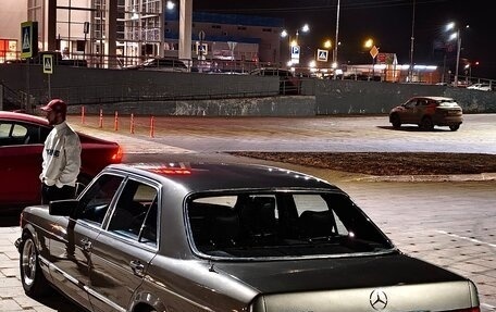 Mercedes-Benz S-Класс, 1984 год, 2 000 000 рублей, 6 фотография