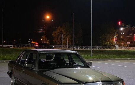 Mercedes-Benz S-Класс, 1984 год, 2 000 000 рублей, 26 фотография