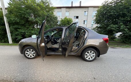 Renault Logan II, 2019 год, 1 150 000 рублей, 5 фотография