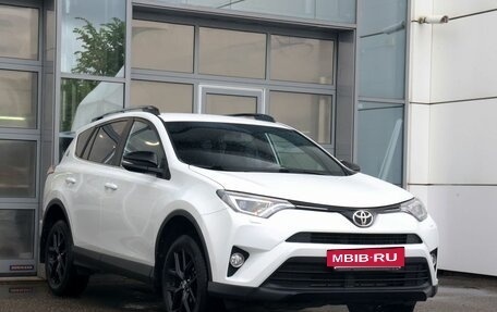 Toyota RAV4, 2018 год, 2 970 000 рублей, 3 фотография