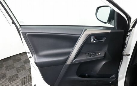 Toyota RAV4, 2018 год, 2 970 000 рублей, 9 фотография