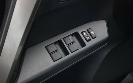 Toyota RAV4, 2018 год, 2 970 000 рублей, 17 фотография