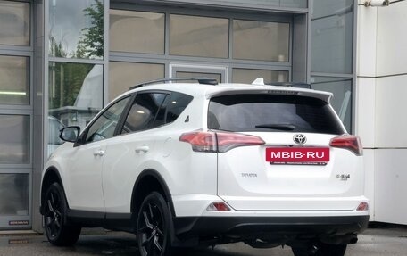 Toyota RAV4, 2018 год, 2 970 000 рублей, 6 фотография