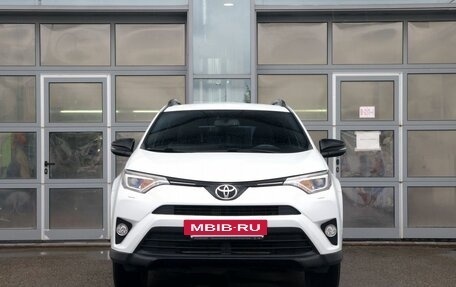 Toyota RAV4, 2018 год, 2 970 000 рублей, 2 фотография
