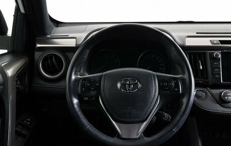 Toyota RAV4, 2018 год, 2 970 000 рублей, 18 фотография